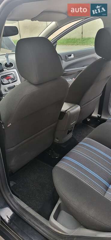 Хэтчбек Ford Focus 2008 в Стрые