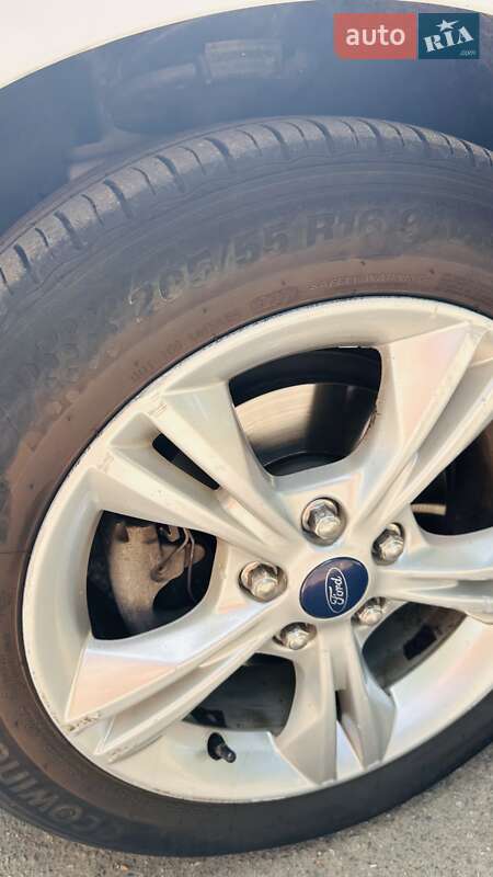 Хэтчбек Ford Focus 2014 в Никополе