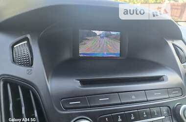 Седан Ford Focus 2015 в 