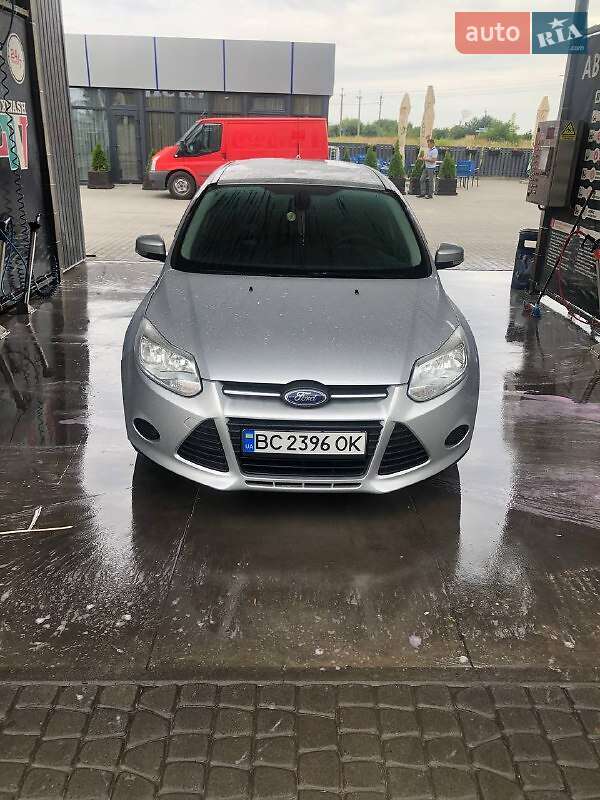 Універсал Ford Focus 2013 в Кам'янці-Бузькій