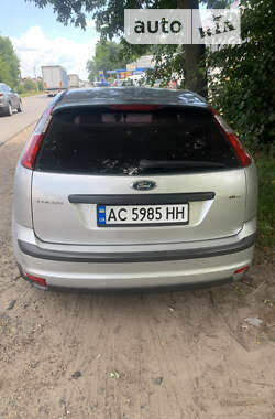 Хетчбек Ford Focus 2006 в Нововолинську
