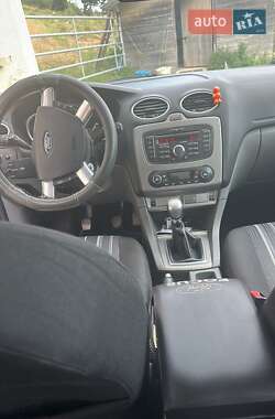 Хэтчбек Ford Focus 2010 в Бориславе