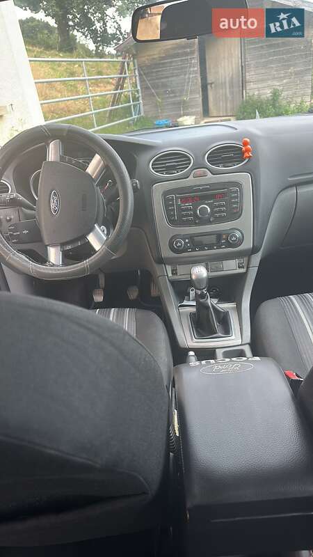Хэтчбек Ford Focus 2010 в Бориславе