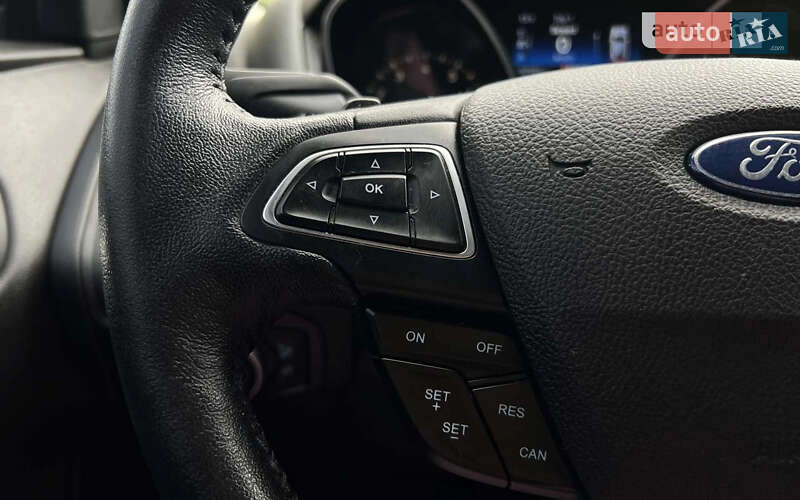 Седан Ford Focus 2015 в Львове