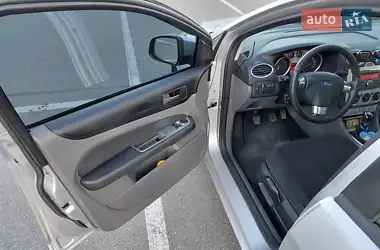 Ford Focus 2011