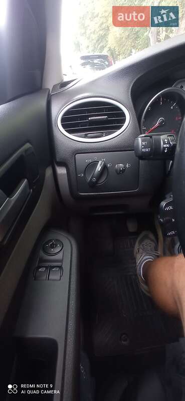 Универсал Ford Focus 2009 в Кривом Роге фото 42 Универсал Ford Focus 2009 в Кривом Роге