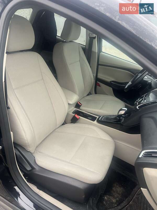 Хэтчбек Ford Focus 2016 в Киеве фото 8 Хэтчбек Ford Focus 2016 в Киеве