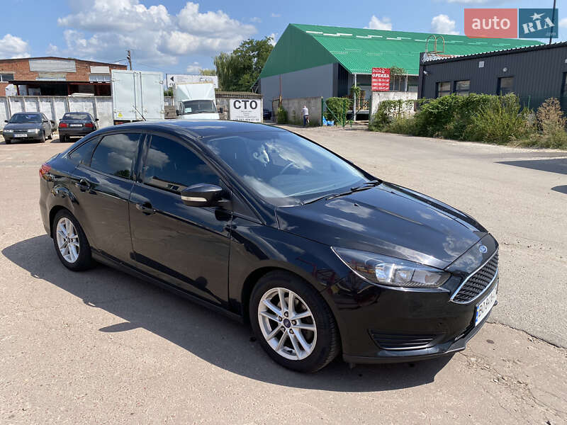 Седан Ford Focus 2014 в Десне