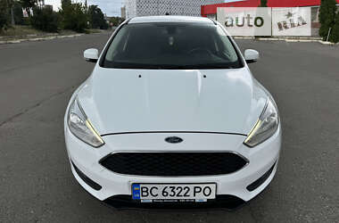 Хэтчбек Ford Focus 2015 в Харькове