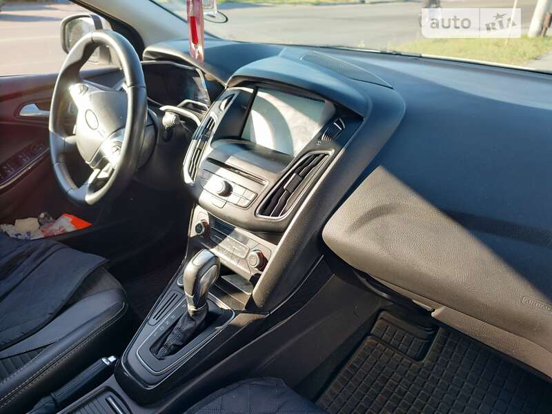 Хетчбек Ford Focus 2015 в Миргороді фото 5 Хетчбек Ford Focus 2015 в Миргороді