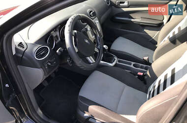 Универсал Ford Focus 2010 в 