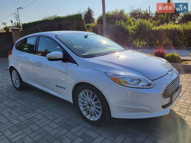 Хэтчбек Ford Focus 2017 в Запорожье