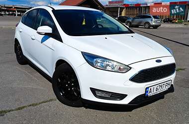 Хетчбек Ford Focus 2015 в 