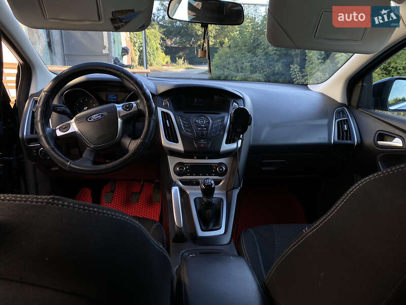 Седан Ford Focus 2013 в Вольнянске
