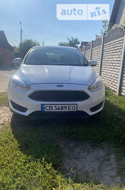 Хэтчбек Ford Focus 2015 в Чернигове