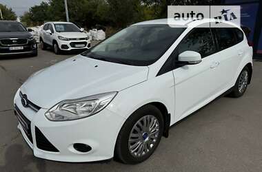 Хетчбек Ford Focus 2014 в Дніпрі