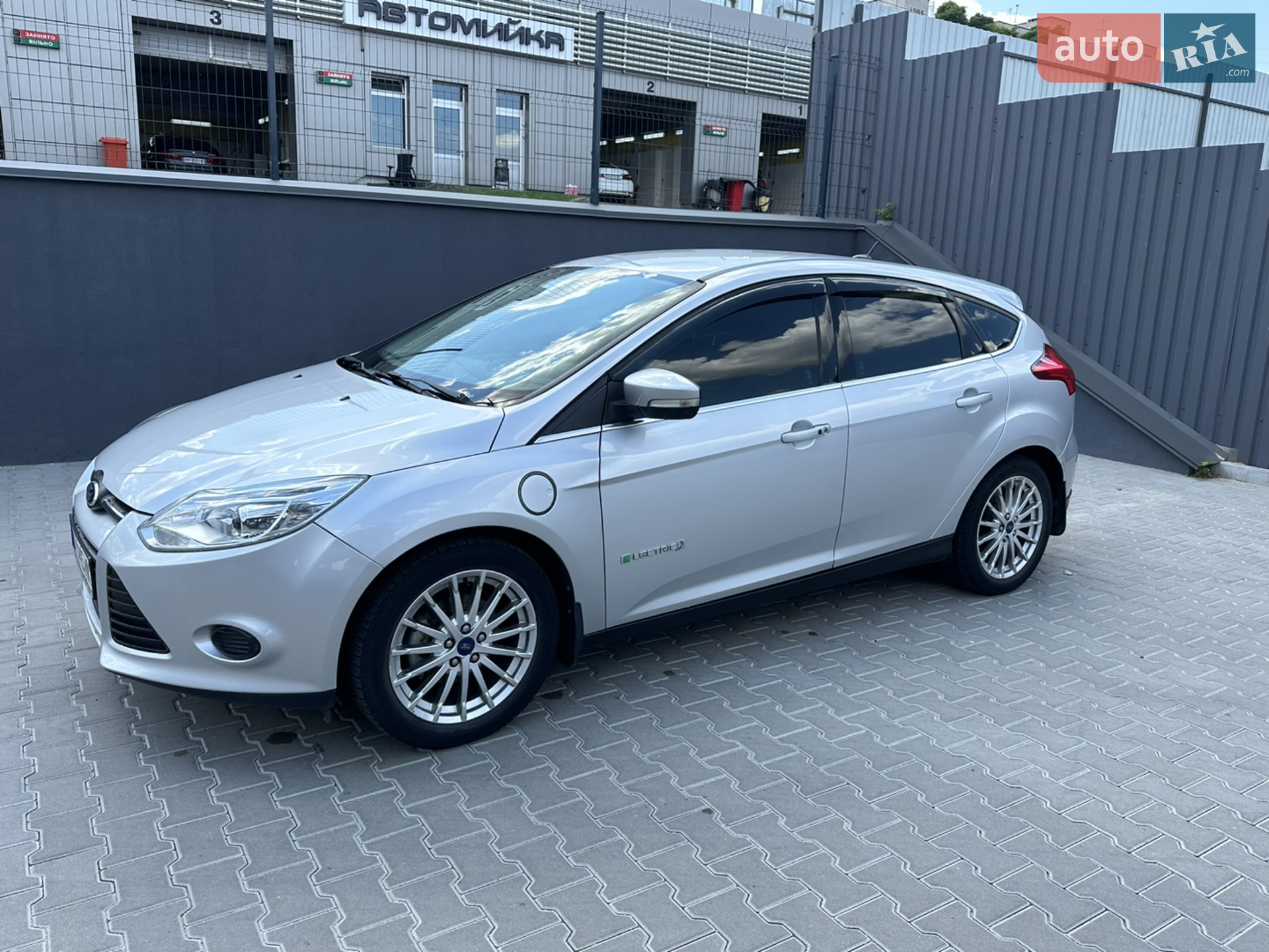 2016 Ford Focus - мініатюра 3