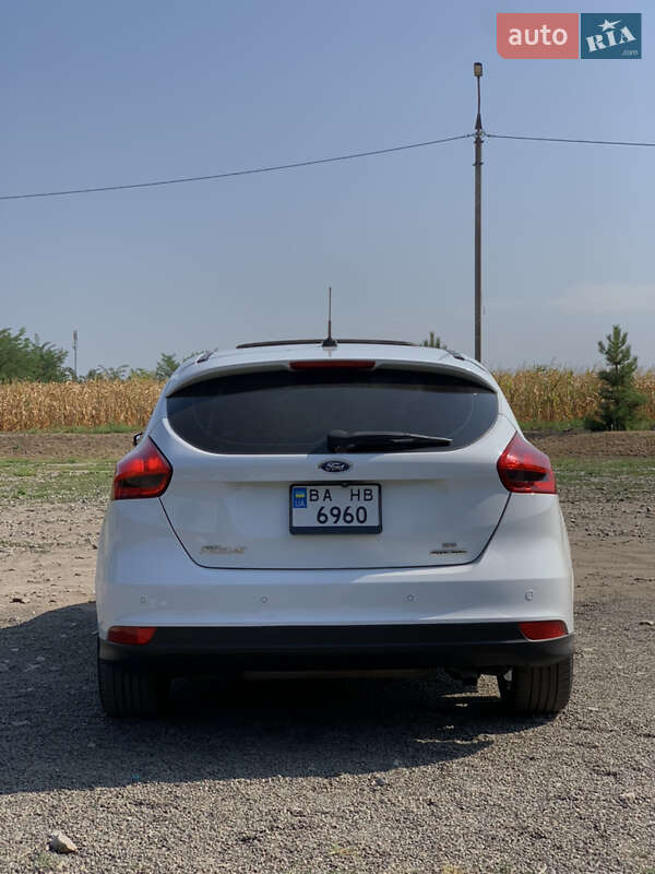 Хэтчбек Ford Focus 2015 в Черкассах