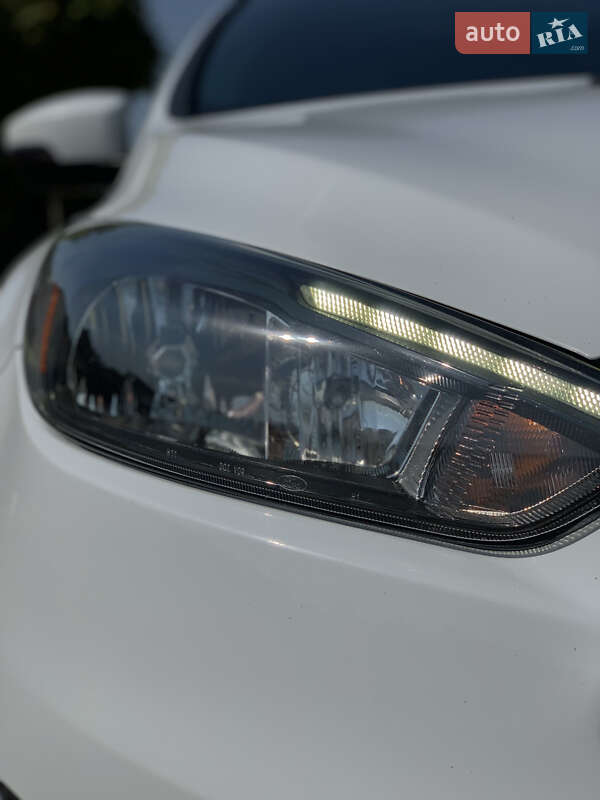 Хэтчбек Ford Focus 2015 в Черкассах