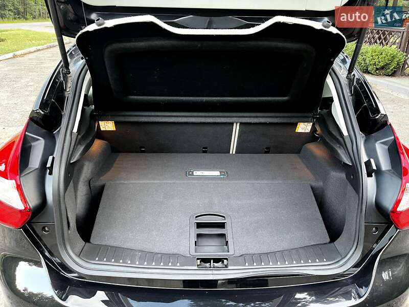 Хэтчбек Ford Focus 2012 в Луцке