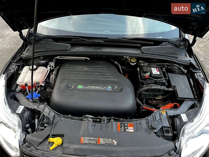 Хэтчбек Ford Focus 2012 в Луцке
