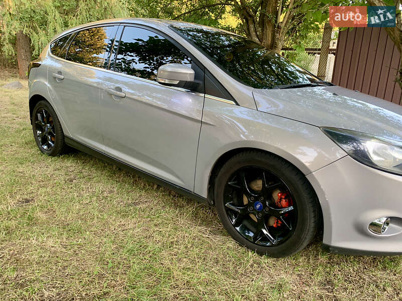 Хэтчбек Ford Focus 2011 в Киеве