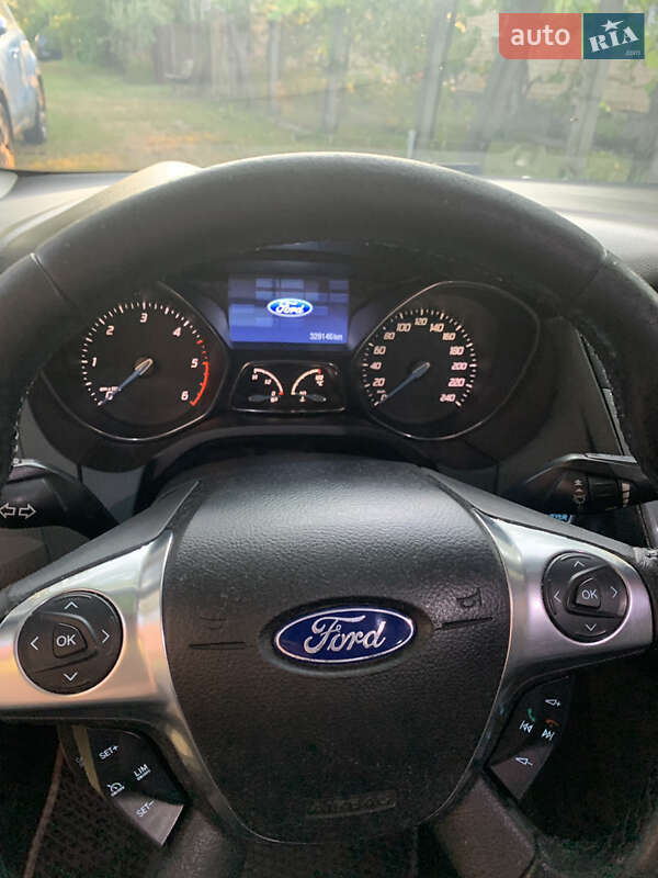 Хэтчбек Ford Focus 2011 в Киеве