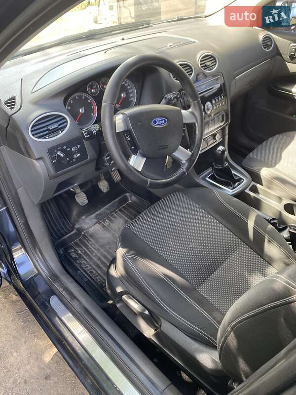 Седан Ford Focus 2007 в Бурыни