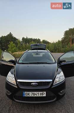 Ford Focus 2010 Ford Focus 2010