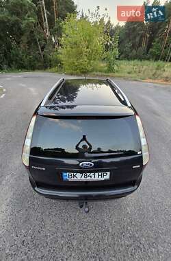 Универсал Ford Focus 2010 в 