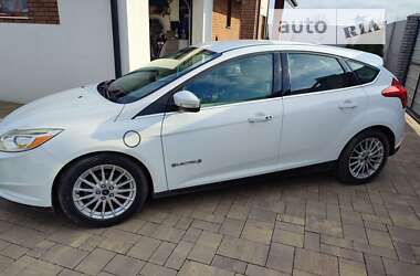Хэтчбек Ford Focus 2013 в Нововолынске