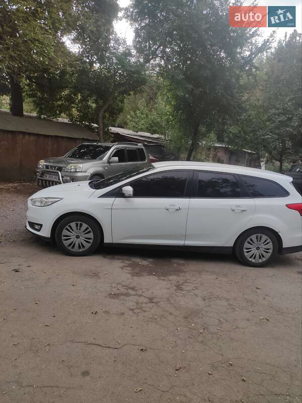 Универсал Ford Focus 2015 в Ровно фото 9 Универсал Ford Focus 2015 в Ровно