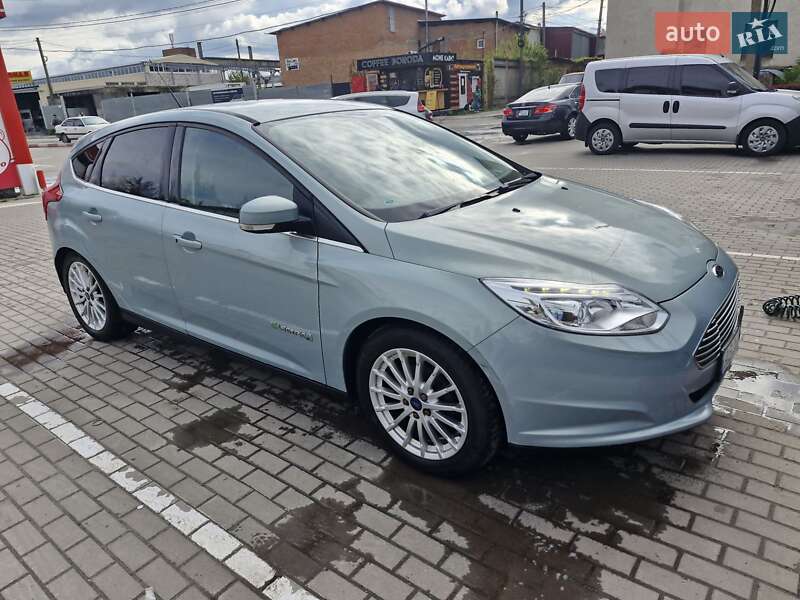 Хэтчбек Ford Focus 2013 в Виннице фото 3 Хэтчбек Ford Focus 2013 в Виннице