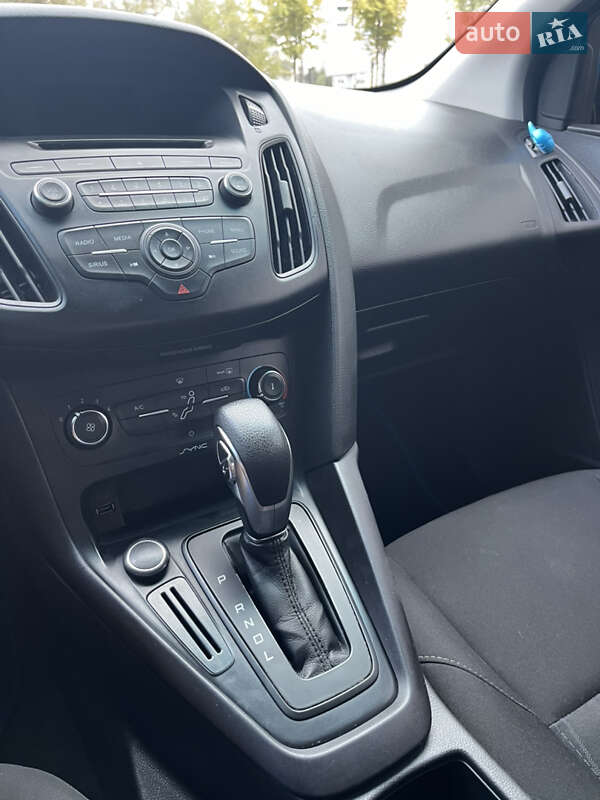 Седан Ford Focus 2017 в Днепре