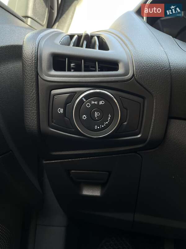 Хэтчбек Ford Focus 2014 в Чернигове