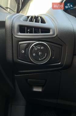 Хетчбек Ford Focus 2014 в 