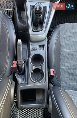 Хетчбек Ford Focus 2014 в 