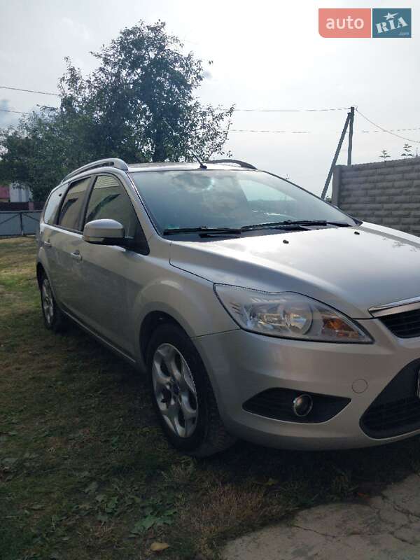 Универсал Ford Focus 2010 в Березному