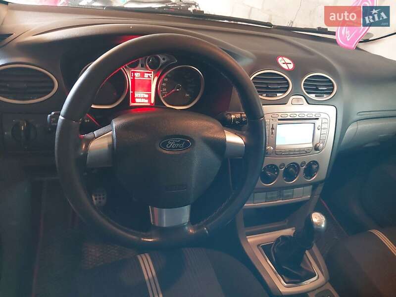 Универсал Ford Focus 2010 в Березному