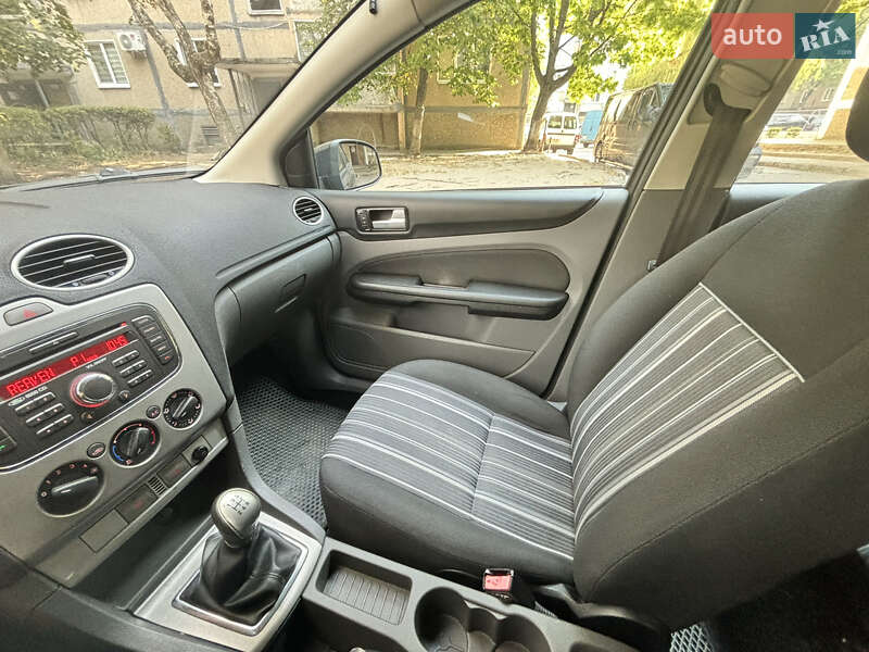 Универсал Ford Focus 2010 в Вараше