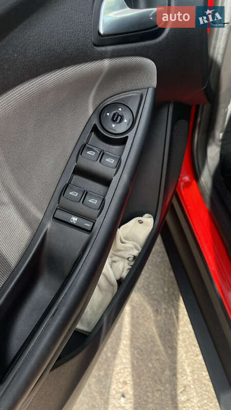 Седан Ford Focus 2014 в Чернігові