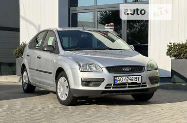 Хэтчбек Ford Focus 2006 в Ужгороде