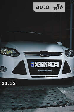 Седан Ford Focus 2013 в Краснограді