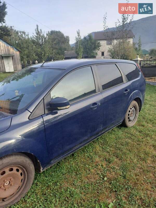 Универсал Ford Focus 2009 в Межгорье