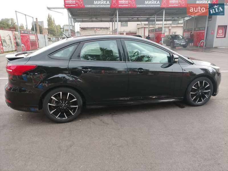 Седан Ford Focus 2015 в Киеве фото 6 Седан Ford Focus 2015 в Киеве