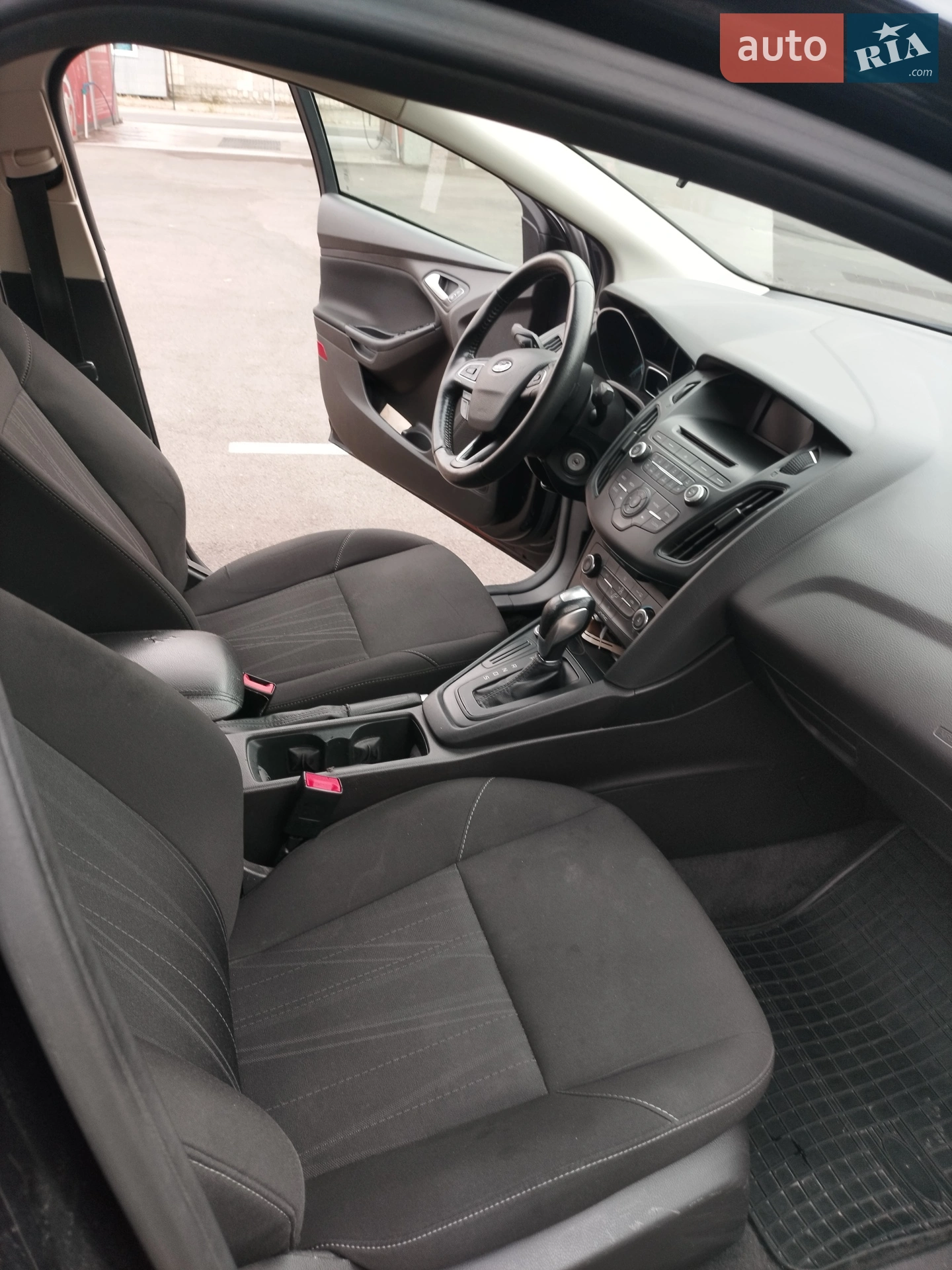 2015 Ford Focus - мініатюра 17