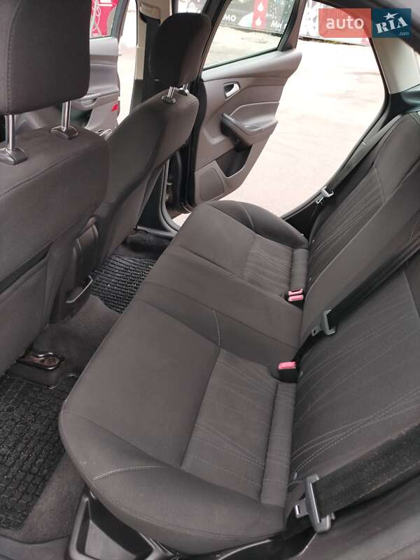 Седан Ford Focus 2015 в Киеве фото 19 Седан Ford Focus 2015 в Киеве