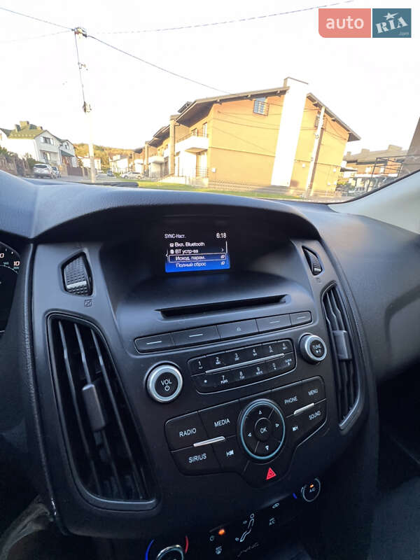 Седан Ford Focus 2015 в Тернополе фото 12 Седан Ford Focus 2015 в Тернополе