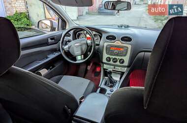 Хэтчбек Ford Focus 2011 в Киеве