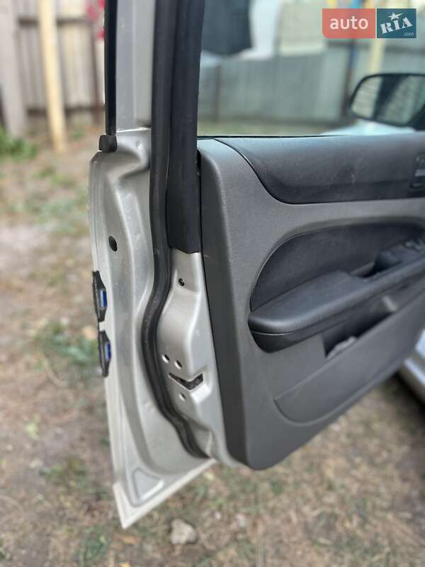 Седан Ford Focus 2007 в Харькове фото 9 Седан Ford Focus 2007 в Харькове